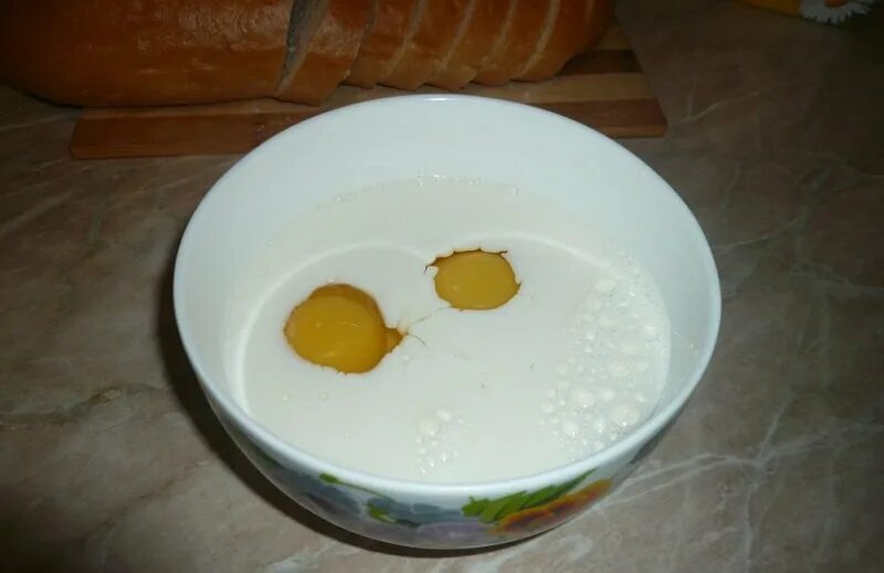 Молоко желток сода от кашля. Молоко с яйцом от кашля. Яйцо от кашля. От кашля молоко с яйцом и медом. Средство от кашля с молоком ,с желтком.