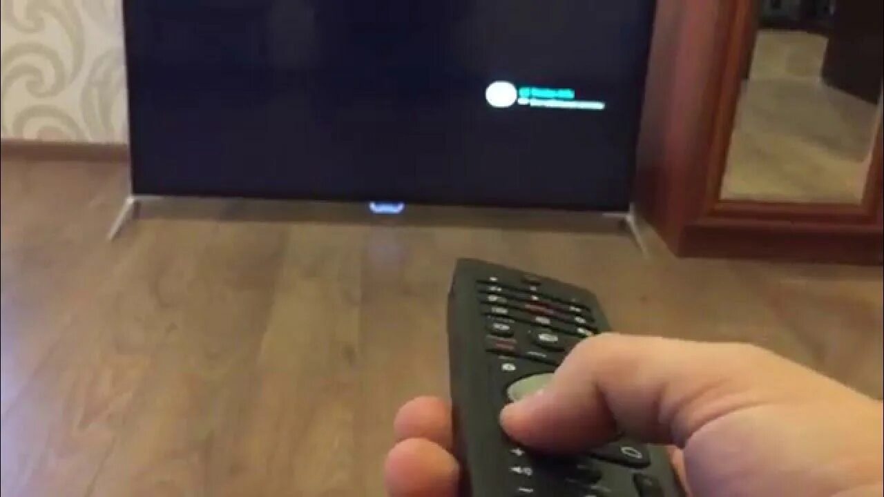 Выключается телевизор philips. Телевизор филипс смарт тв 2015. philips 49pus7100.