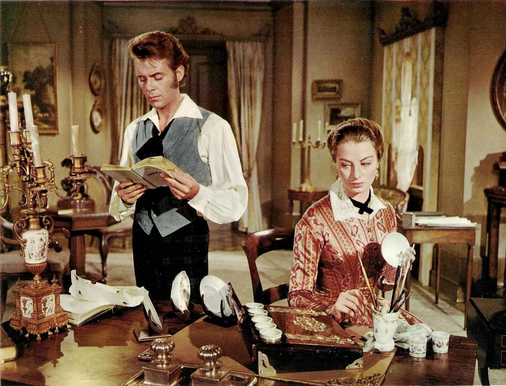 Неоконченная пьеса для механического пианино (1977). Неоконченная победа. Дирк богард и капучине. Черепа картина третьяковка. Эта не оконченная картина ознаменовала возвращение.