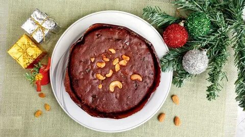 Christmas 2023: Here&x60;s how you can make and enjoy plum cake this festi...