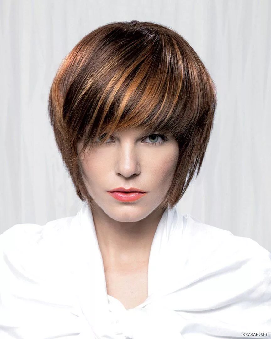 яркое окрашивание. яркое окрашивание на короткие волосы. каре каскад колорирование. прически стрижки. окрашенные волосы стрижки.