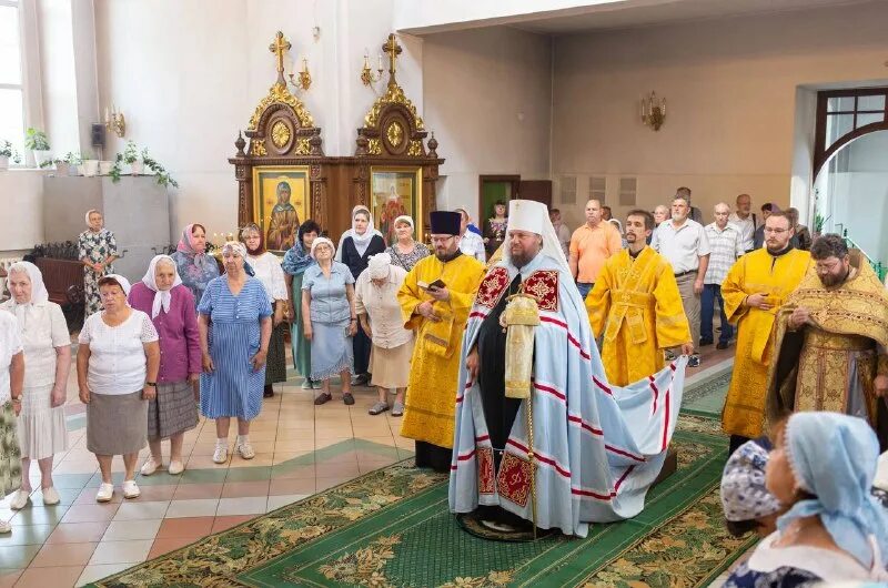 кострома православная. троицкий собор ипатьевского монастыря. богоявленский анастасиин женский монастырь в костроме. храм воинской славы. кострома православная надпись.