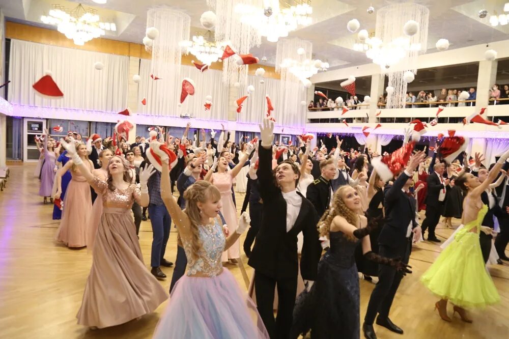 новогодний бал ижевск. бал одаренных детей ижевск 2021. бал одаренных детей. бал старшеклассников ижевск 2022. бал одаренных детей ижевск.