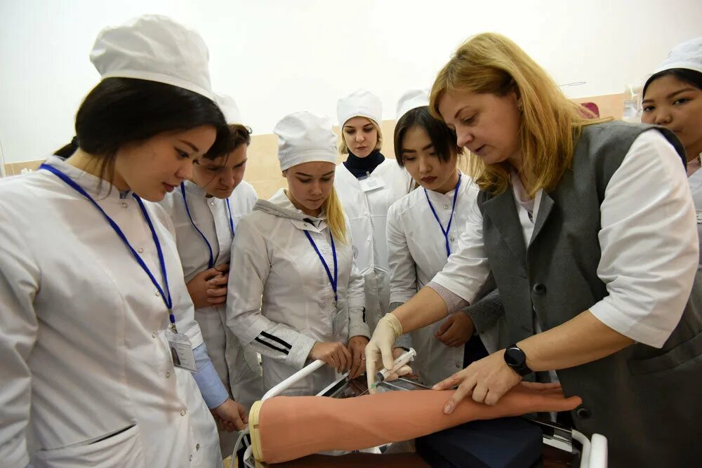 Мед колледж фельдшер. Фельдшер после колледжа. Медицинские курсы. Яковлев василий викторович иркутск. Мед колледж фельдшер.