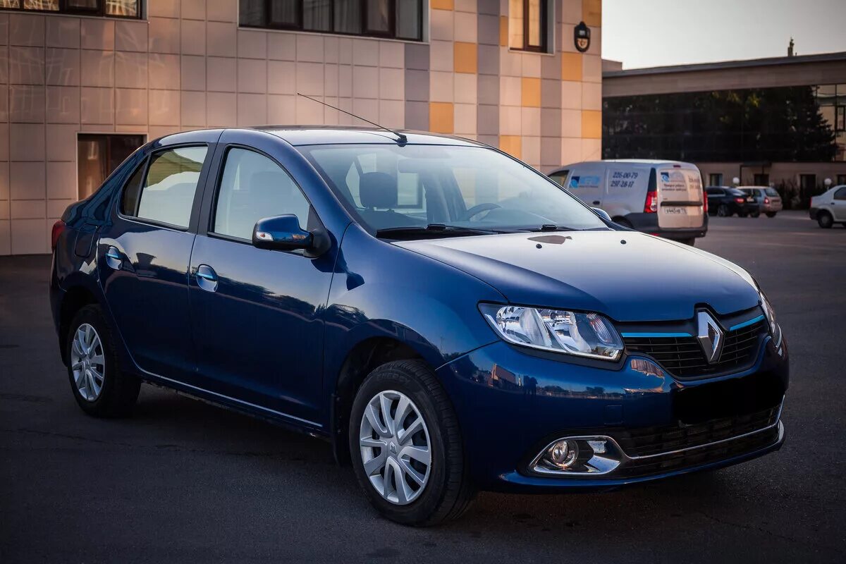 Логан 2024 купить. Renault Logan 2. Рено Логан 2 2010. Рено Логан 2 2014. Рено Логан 2 синий.