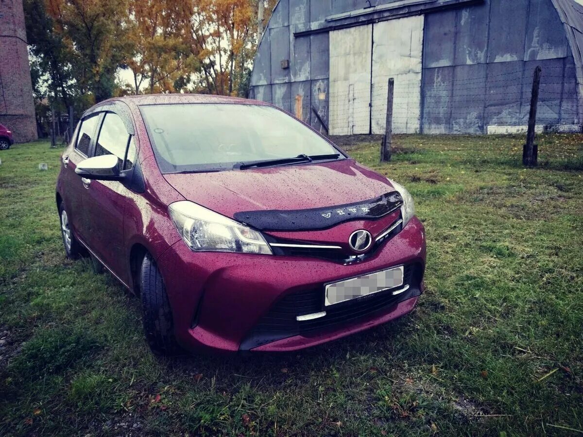 Тойота Витц 2015. Toyota Vitz 2015 год. Toyota Vitz 2015 Рестайлинг. Toyota Vitz 2014. Витц 2015 год