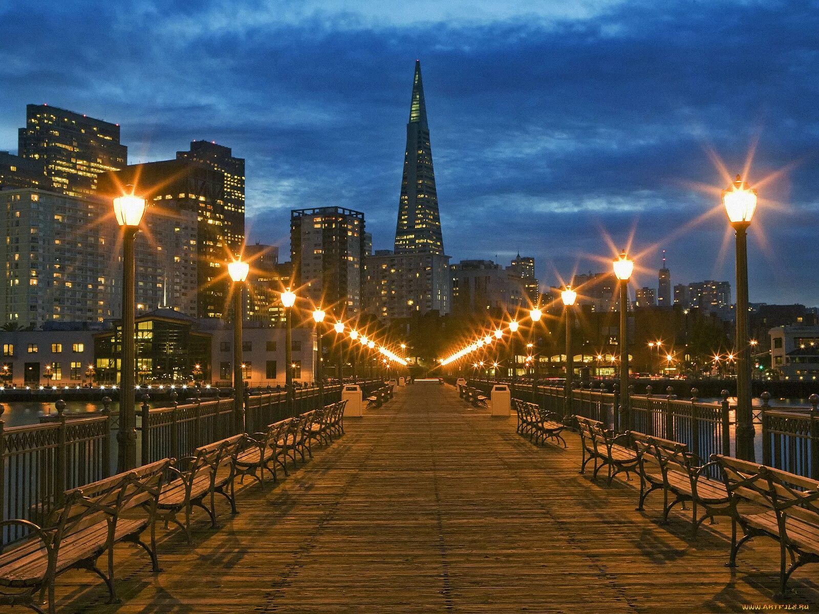 Ночной городок. Набережная Сан Франциско. Сан Франциско Найт. Сан-Франциско набережная фонарь. Вечерний Сан Франциско.