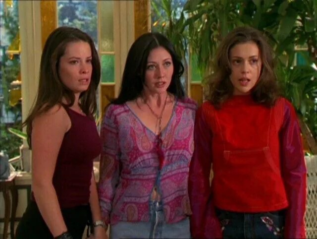 Зачарованные кто с кем встречался Charmed' Is Returning to The CW -- But There's One Big Twist! YouTube