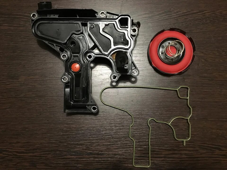 8 tsi cdab. 8. 8 tsi шкода. 1-8 tsi skoda octavia маслоотделитель. Маслоотделитель шкода октавия 1.