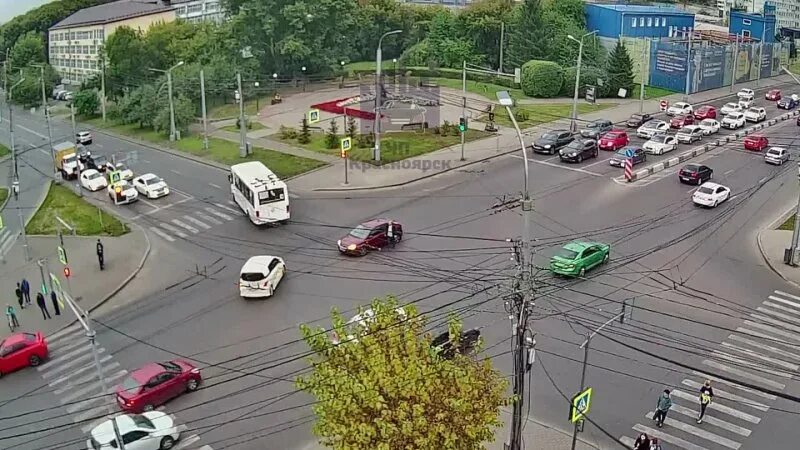 высотная 2 красноярск. высотная 13 красноярск. высотная 25 красноярск. перекресток свободный высотная. высотная 11.