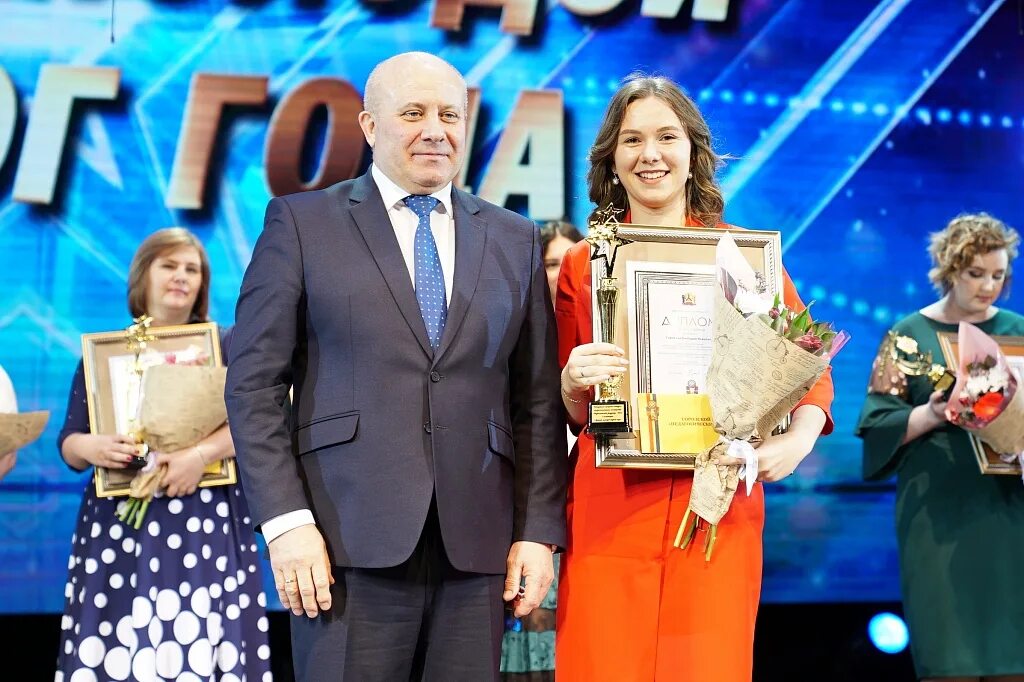 Тогу – тихоокеанский государственный университет. Хабаровский краевой институт повышения квалификации учителей. Педагогический звездопад 2022 хабаровск участники. Фото хабаровской учительницы. Педагогический звездопад 2022 хабаровск участники.