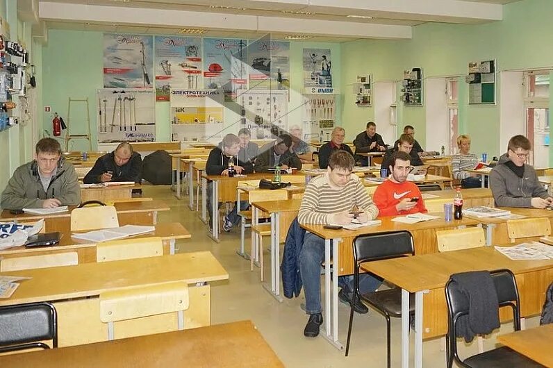 Институт проектирования. Пром институт. Институт промышленного менеджмента экономики и торговли внутри. Институт промышленной безопасности. Всероссийская патентно-техническая библиотека вптб.