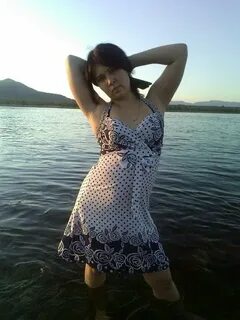 Кызыл девушки