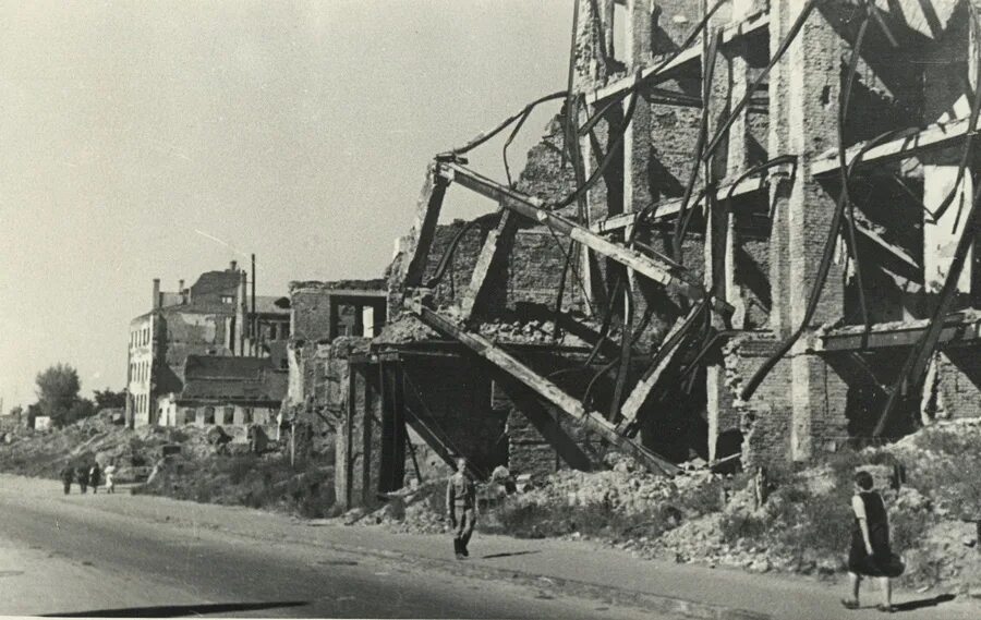 Минск 1944 год. Разрушенный Минск 1941. Разрушенный Минск 1944. Оккупация Минска. Оккупированный Минск.