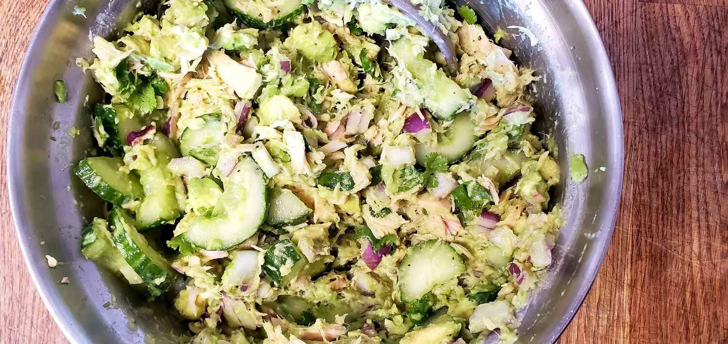Куриный салат с баранками от бельковича. Салат с апельсинами, куриным филе и сыром фета. Салат восточный с курицей. Салат с баклажанами и грецкими орехами. Салат с обжаренной куриной грудкой.