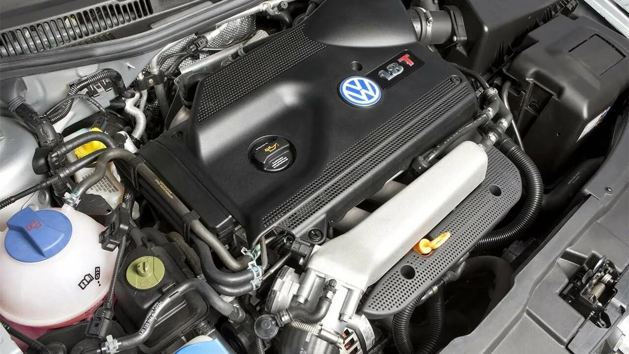 Гольф 8 двигатели. Volkswagen Golf 4 двигатель 1.4. Мотор Фольксваген гольф 4 1.6. Volkswagen Golf 1.8t GTI 2001. VW Golf 4 1.8турбо.