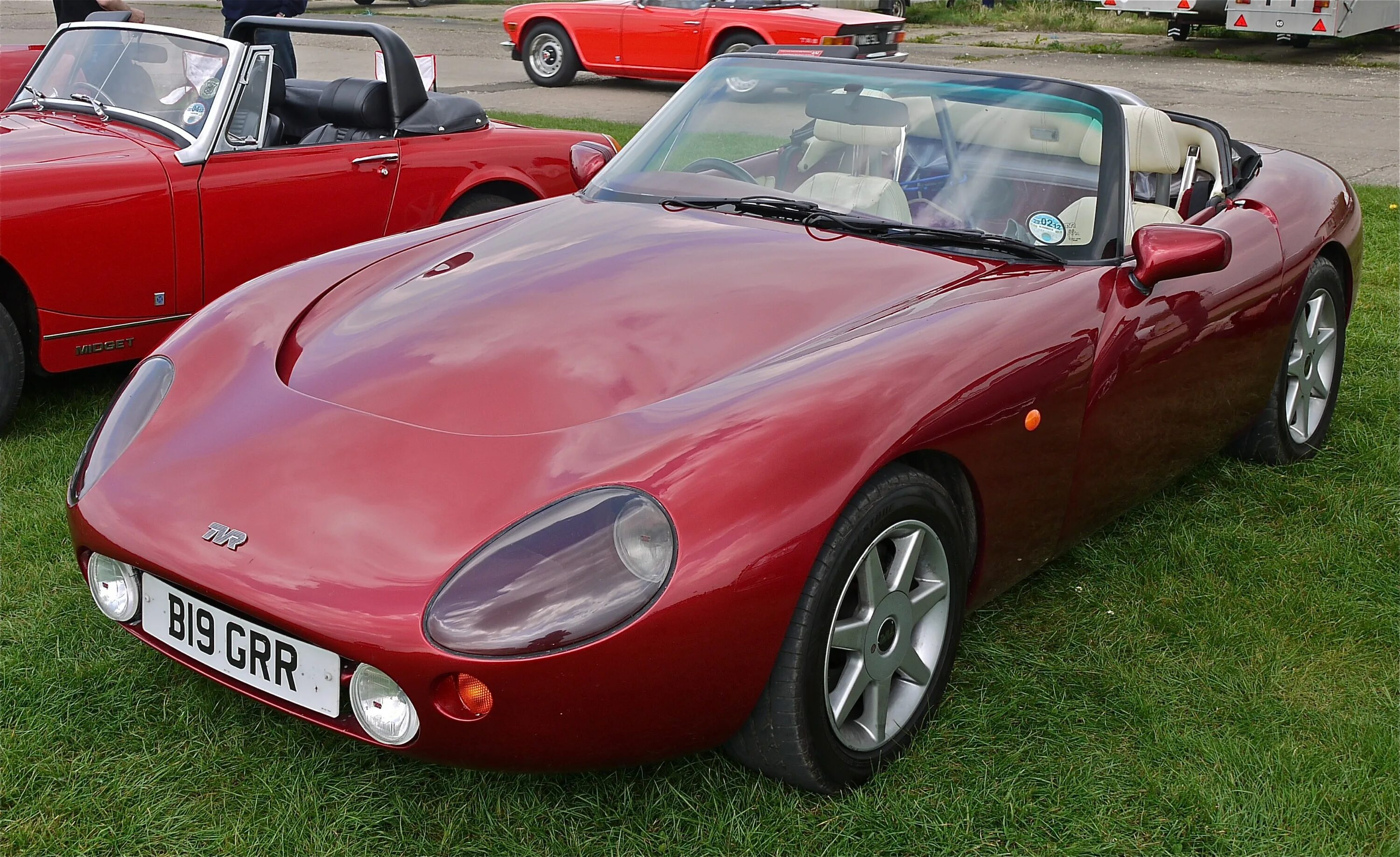 Tvr ink iriv. Флаг tvr. Tvr 440. Tvr tuscan t440r. Tvr griffith.