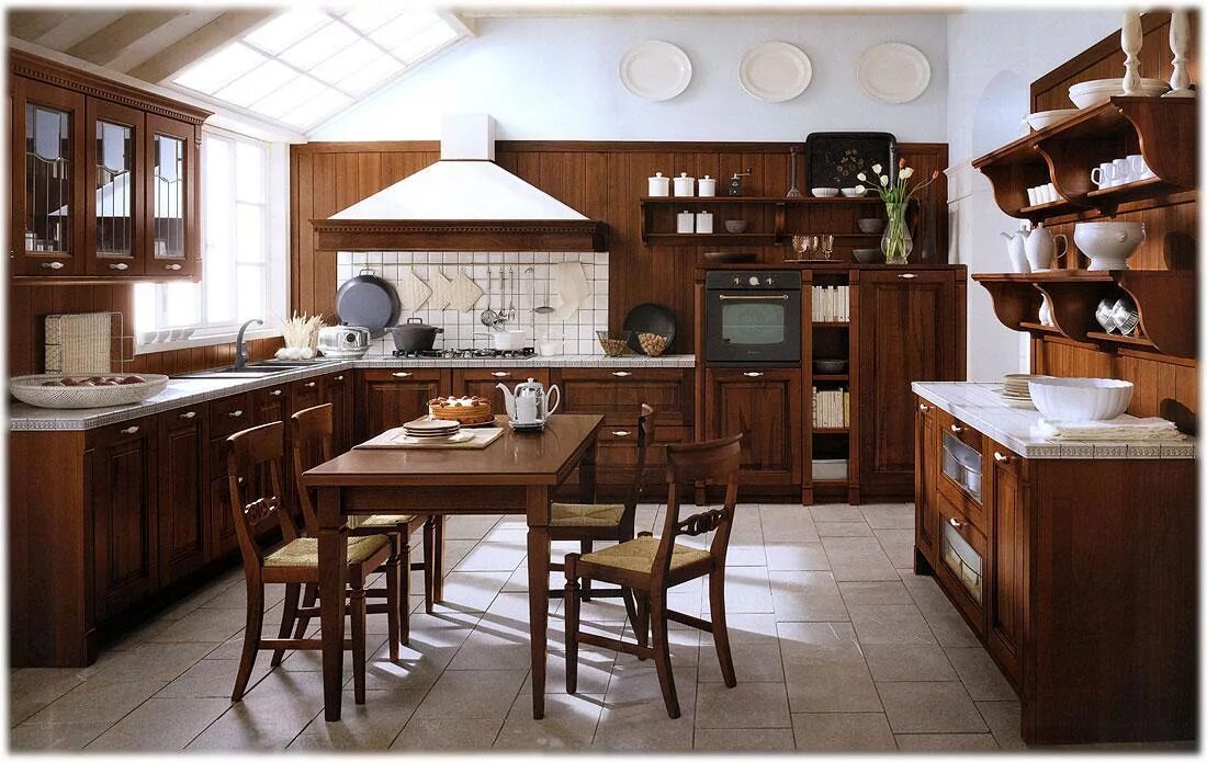 Кск кухни. Кухня дерево. Коричневая деревянная кухня. Кухни деревянные современные. Итальянская деревянная кухня.
