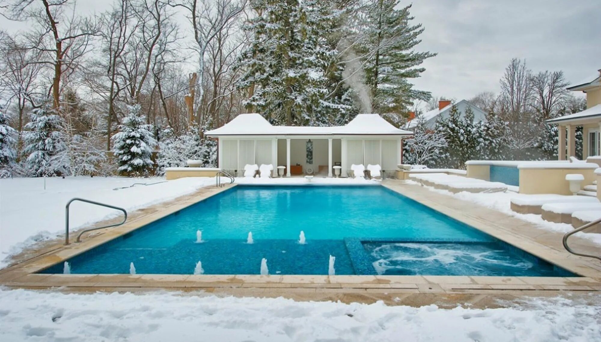 Крытый бассейн зимой. Бассейн под землей. север бассейн на даче. poolcare бассейны. дома на севере с бассейном.