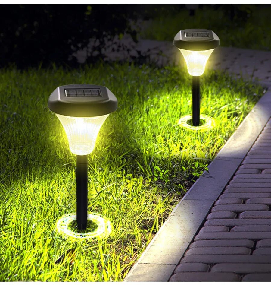 Перед лужайкой приветливо освещенный мягким светом фонаря. Фонарик Solar Lawn Light. Уличный фонарь на солнечной батарее - "Solar fl1725". Светильник садовый Solar led Lamp. Светильник садовый Solar led 206228.