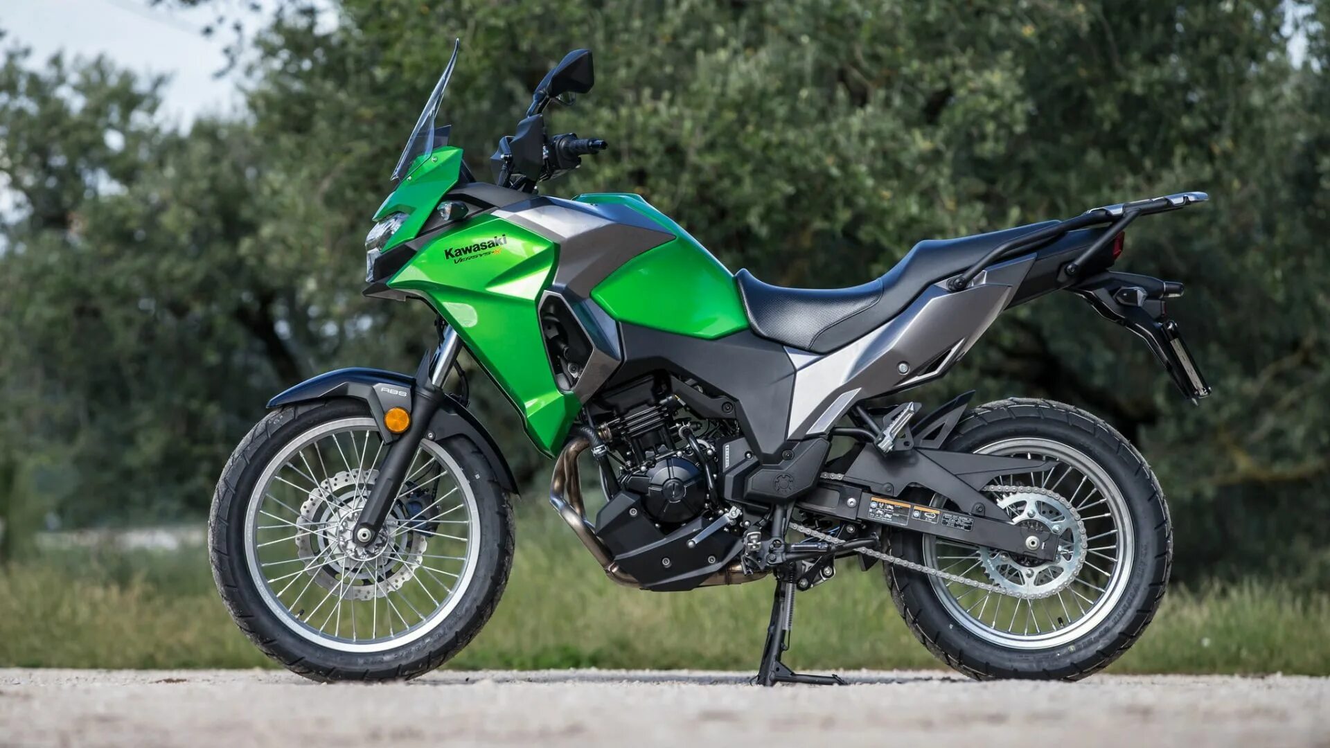Kawasaki versys 300. Versys 300. Кавасаки клр 650. Kawasaki versys 1000 2022. Версус мотоцикл 300.