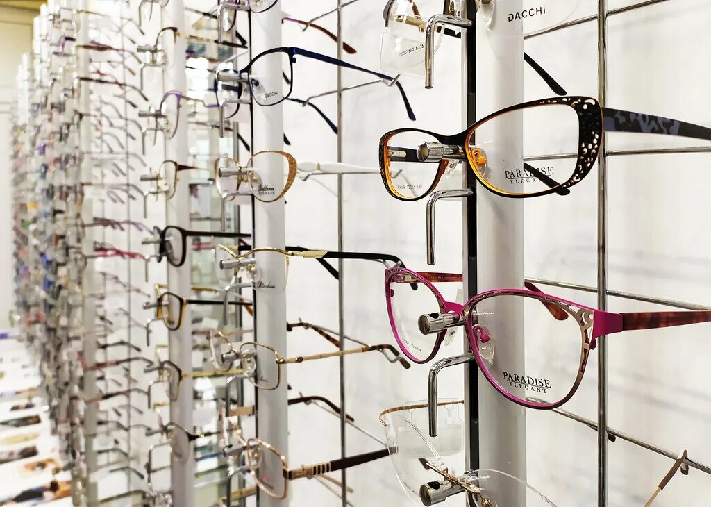 салон оптики глаз