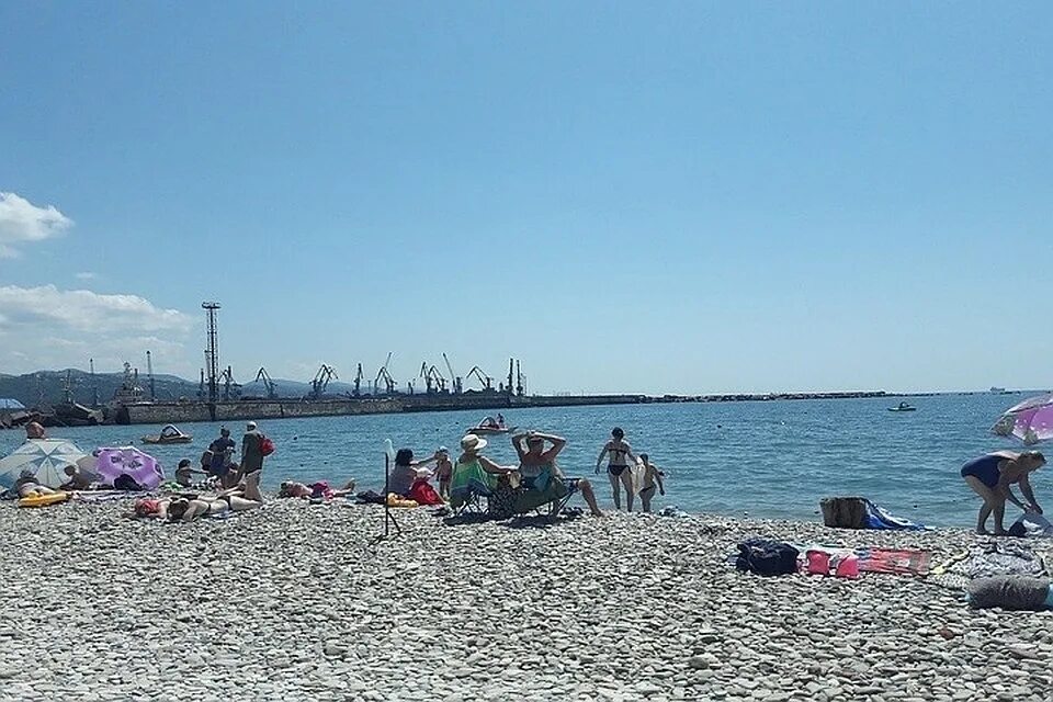 Когда лучше ехать в сочи на море. Черное море пляж. Когда лучше ехать в сочи на море. Сочи море. Когда лучше ехать в сочи на море.