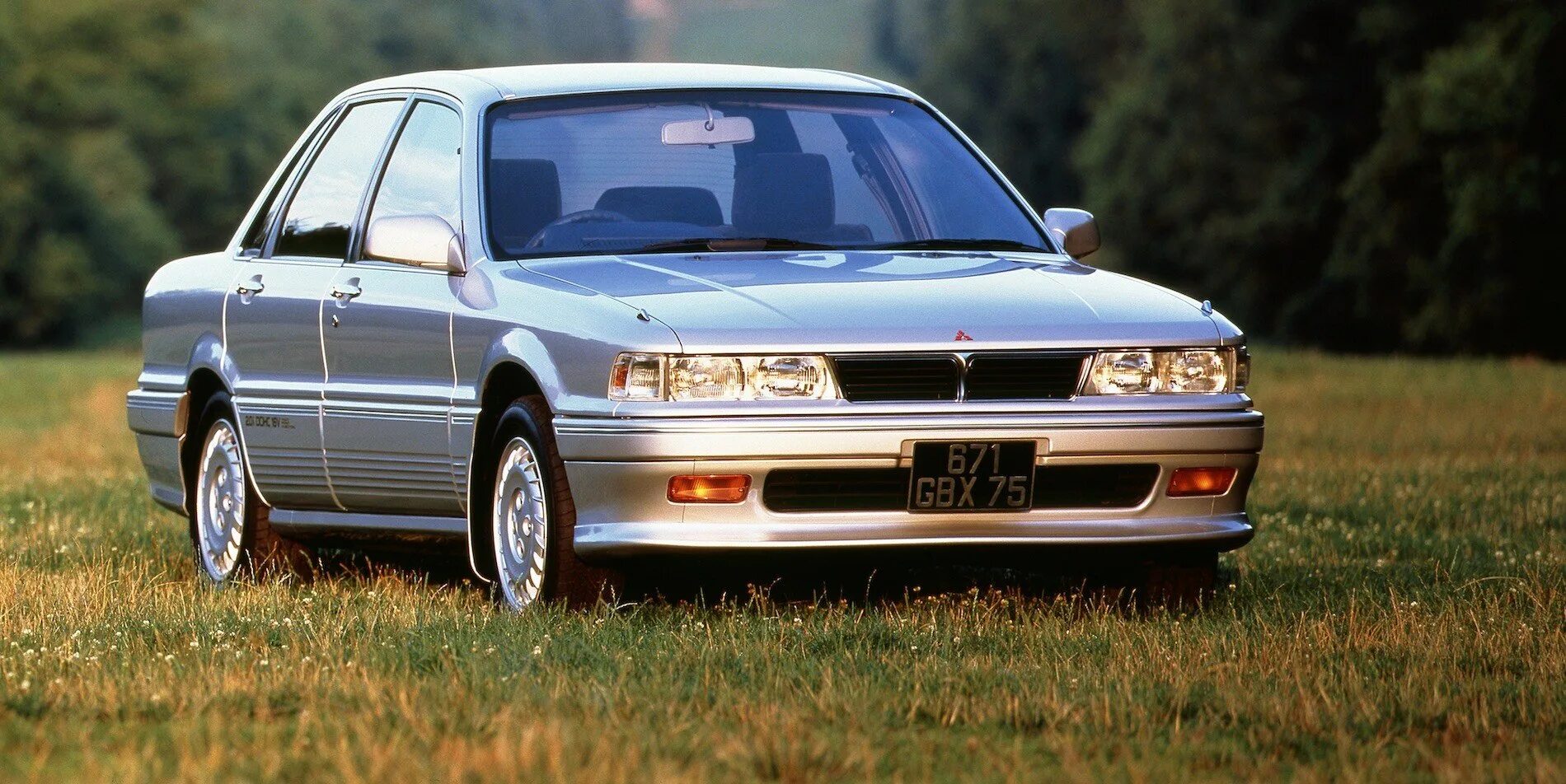 Mitsubishi galant поколения. Митсубиси Галант 1992. Mitsubishi Galant 6. Mitsubishi Galant 6 поколение. Mitsubishi Galant 4 поколение.