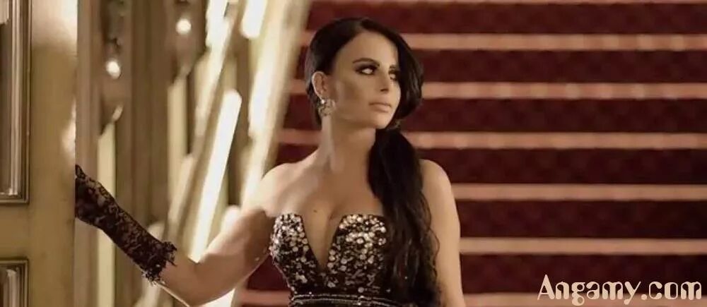 видеоклип анжелики начесовой. роскошная женщина. анжелика начесова мое сердце. я женщина а значит я актриса. стихи о женщине в красном платье.