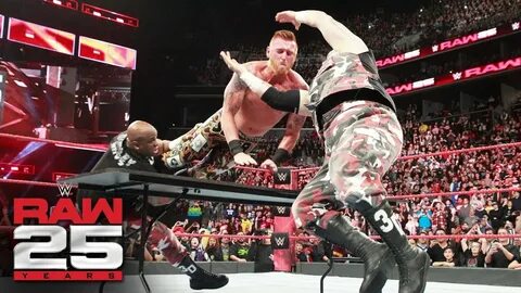Raw 25 12 2023