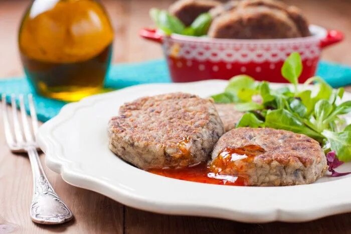 Грибные котлеты из замороженных. Грибные котлеты. вкуснейшие грибные котлеты. котлеты из шампиньонов. капустно грибные котлеты.