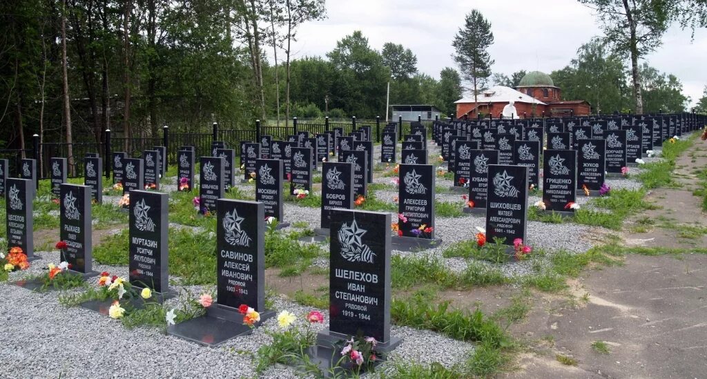 мемориал братская могила. братские могилы на преображенском кладбище. ярославль осташинское кладбище осташинское кладбище. места массовых захоронений. братская могила советских воинов (с.