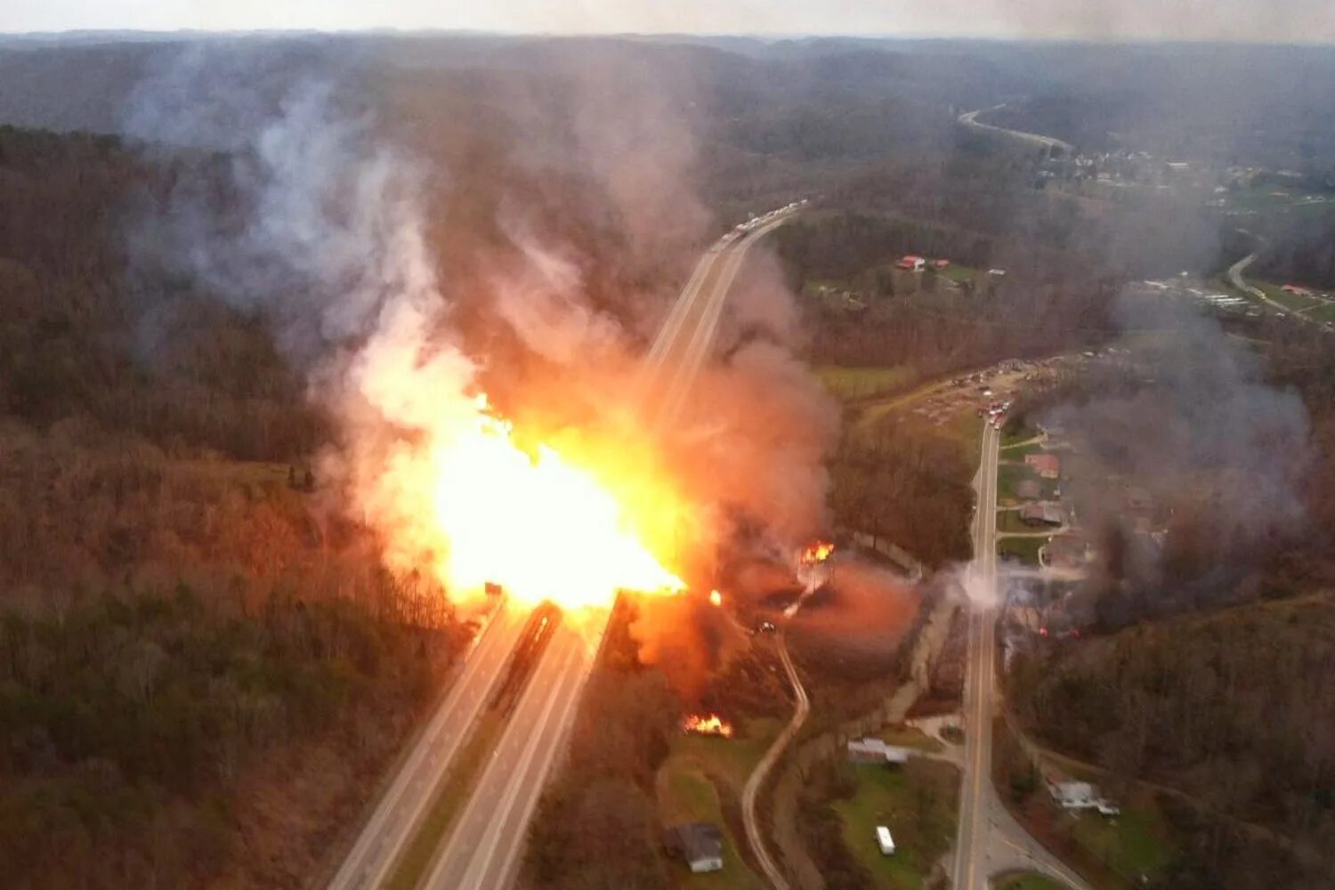 Взрыв магистрального газопровода. Пожар на газопроводе. Авария на Магистральном газопроводе.