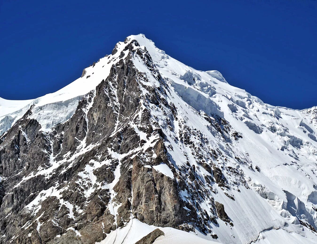 Гору пик 5. Грузия горы джангитау. Пик эрцог домбай. Пик коштантау. Пик пушкина безенги.