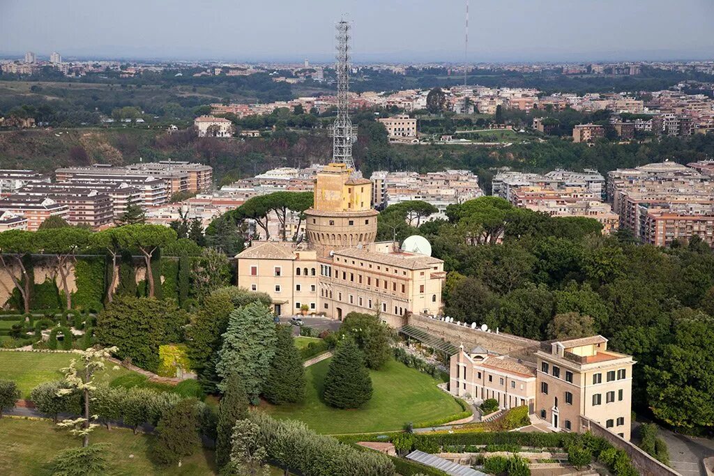 Радио ватикана. Vatican Radio. Радиостанция здание. Радиоприёмник Ватикан купить.