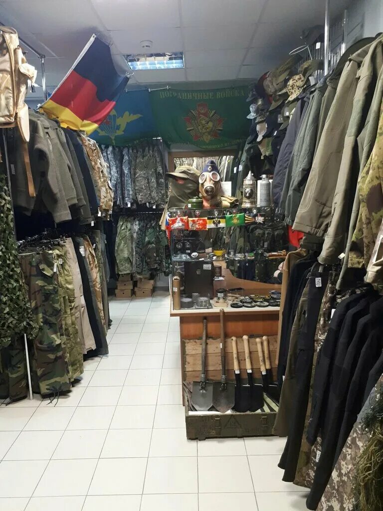 Легионер магазин одежды милитари москва логотип магазина. Магазин легионер в москве на южнопортовой. Легионер магазин одежды милитари москва логотип магазина. Магазин подвал милитари одежда на пятницкой. Легион магазин.