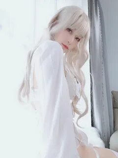 Pure white х чат