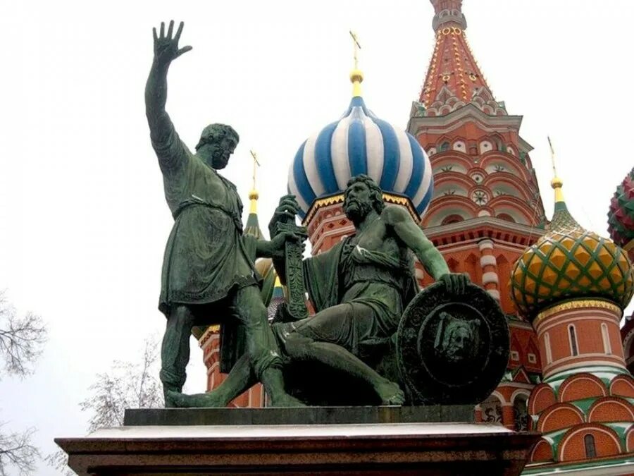 народное ополчение минина и пожарского 1612. освобождение москвы от интервентов в 1612. памятник в честь освобождения москвы от польских интервентов. 1612 год народное ополчение минина и пожарского. минин и пожарский москва 1612.