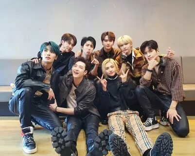 Stray kids позиции в группе