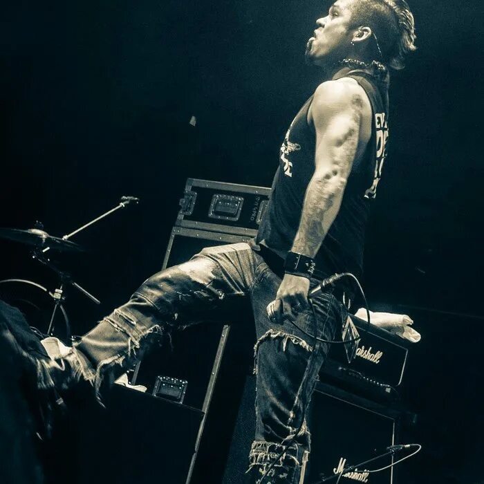 Drowning pool. Drowning pool 2025. группа drowning pool. группа drowning pool 2001.