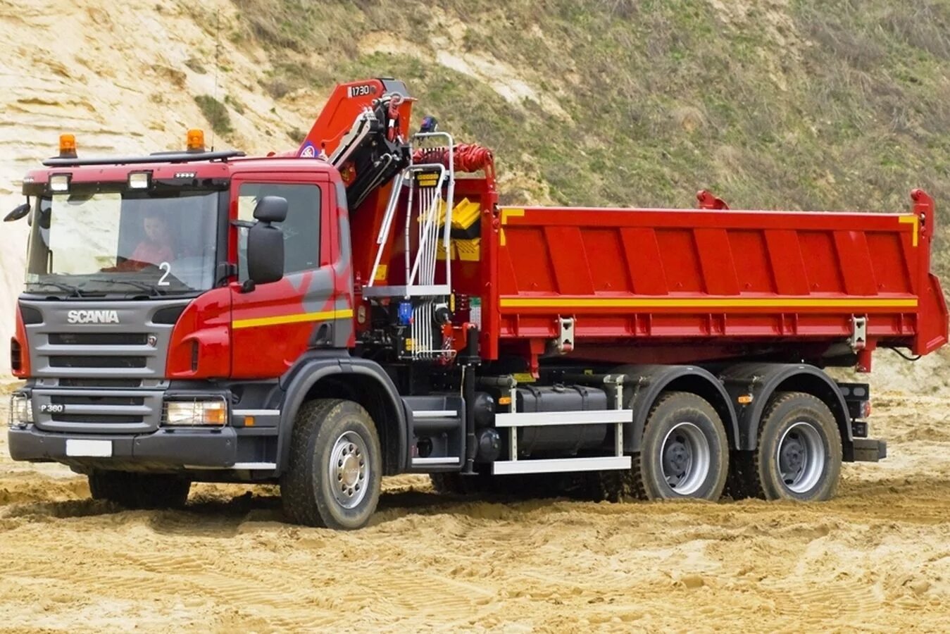 Манипулятор сельхозник. Scania p400 самосвал. скания 4 осная. scania самосвал с кму. вольво самосвал 8.6 с манипулятором.
