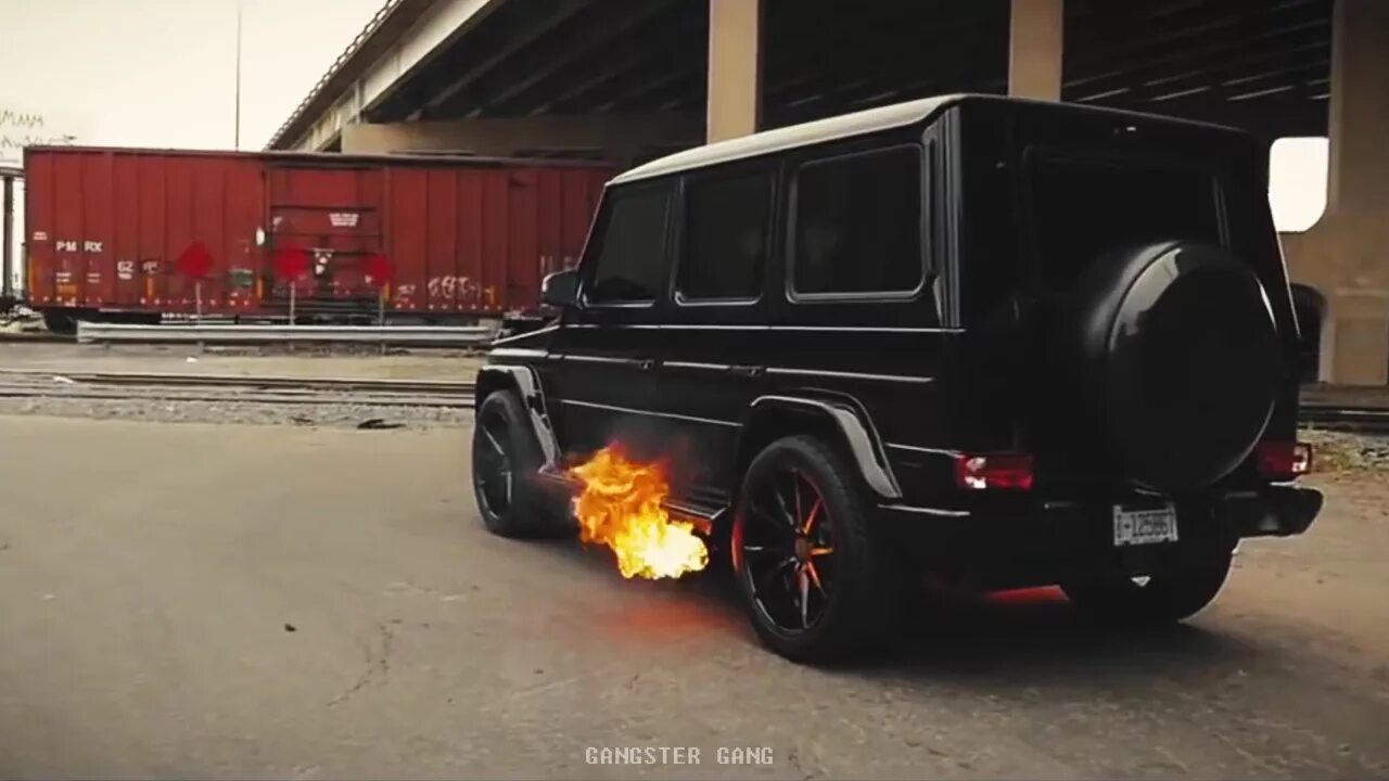 Видео видео песни геликов. Мерседес g63 AMG Night. Mercedes g63 AMG Бандитский. Мерседес Гелендваген заниженный. Гелик Брабус тонированный.