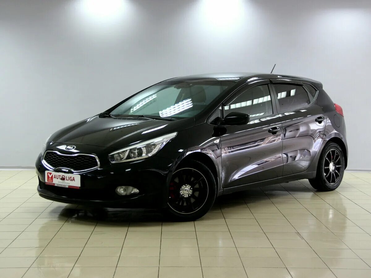 Киа сид хэтчбек 2013. Kia Ceed 2014 хэтчбек. Киа СИД 2013. Киа СИД 2014 1.6. Киа СИД хэтчбек черный автомат.