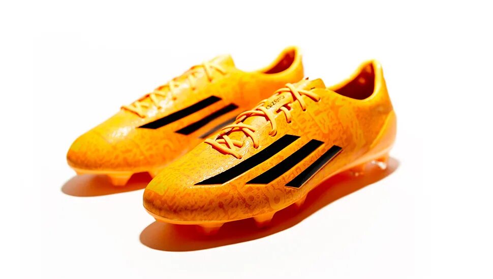 Оранжевые пятки. Adidas f50 Adizero оранжевые. Adidas f50 оранжевые. Бутсы адидас f50 оранжевые. Adidas f50 Adizero Messi.