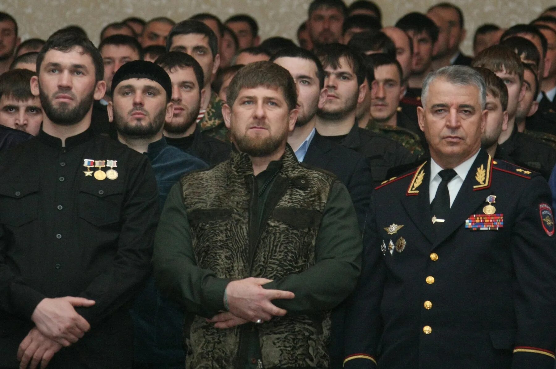Сколько чеченцев в украине. Магомед Даудов телохранители Москва.