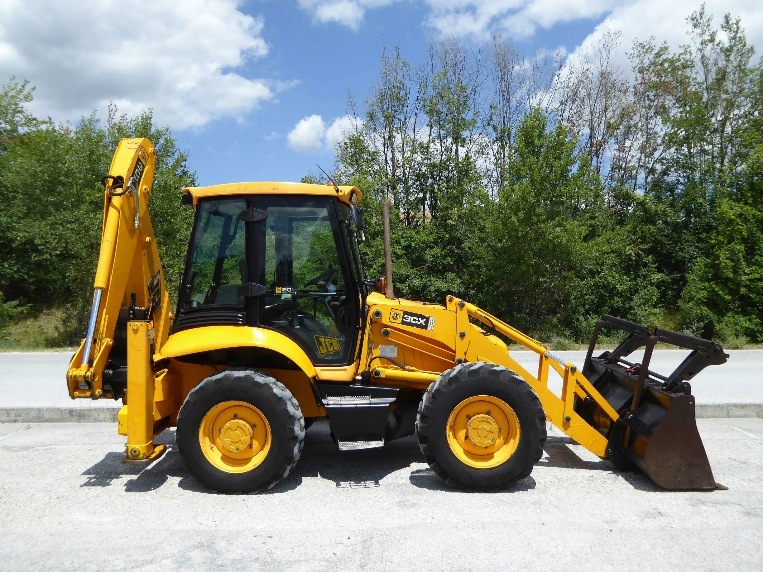 Куплю экскаватор jcb 3cx. Трактор JCB 3cx. Экскаватор-погрузчик JCB 3cx супер. JCB 3cx super. Экскаватор погрузчик JSB 3cx.