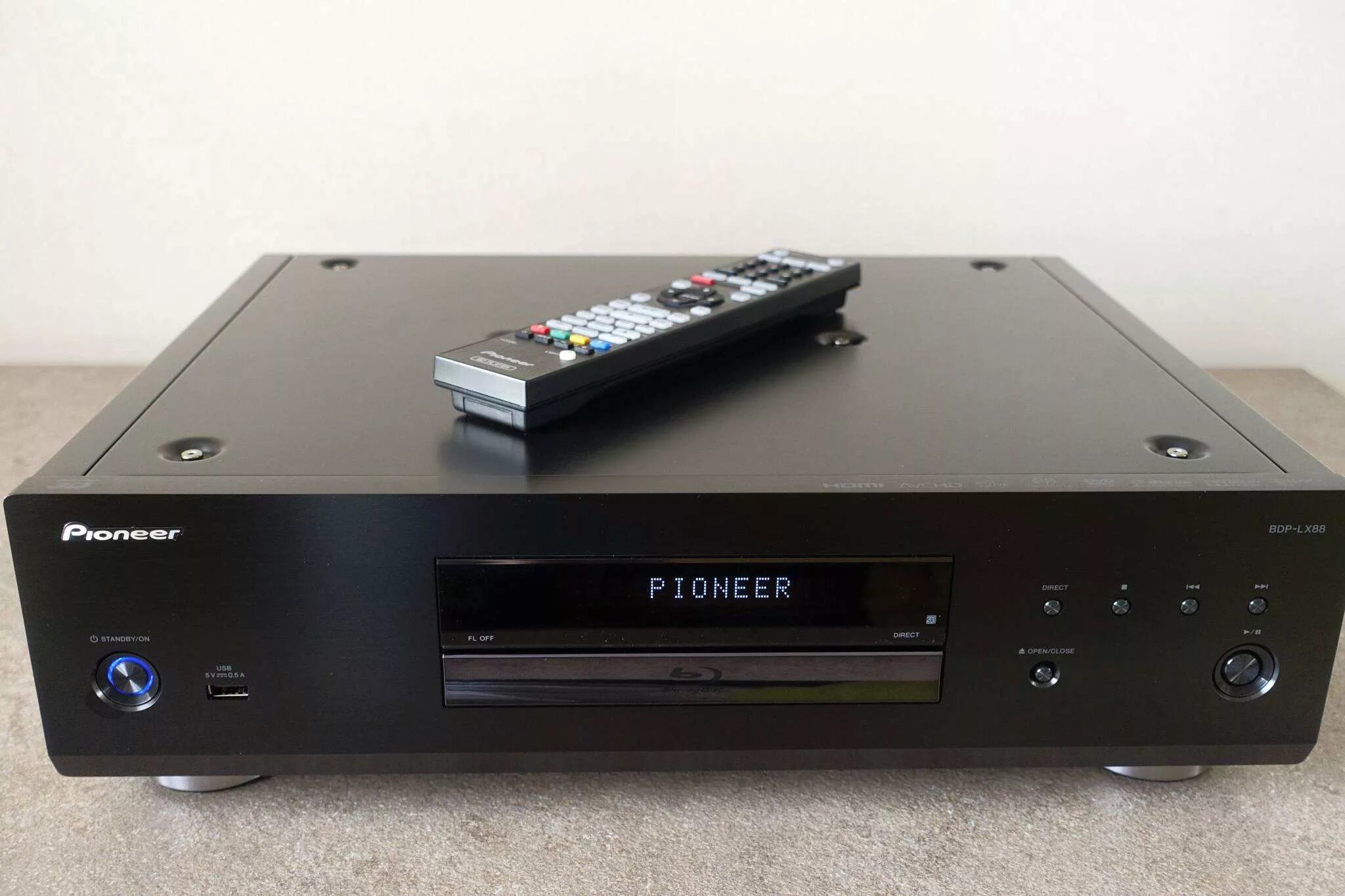 Blu ray pioneer bdp. Pioneer BDP-lx88-k. Blu-ray-плеер Pioneer BDP-lx88. Проигрыватель Pioneer BDP lx51. Blu ray Pioneer BDP-LX 55.