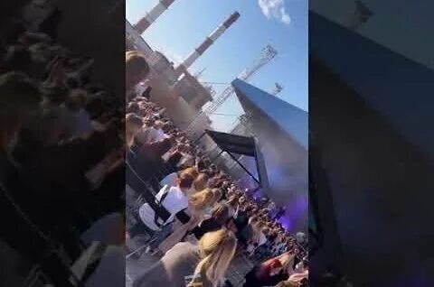 Почему не вырезали билана из программы