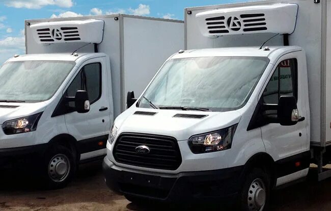 Авторефрижератор. Водитель с грузовым рефрижератором. Hino 500 gh рефрижератор гидроборт. Рефрижератор дальнобойщики. Volvo fm фургон 10 тонн.