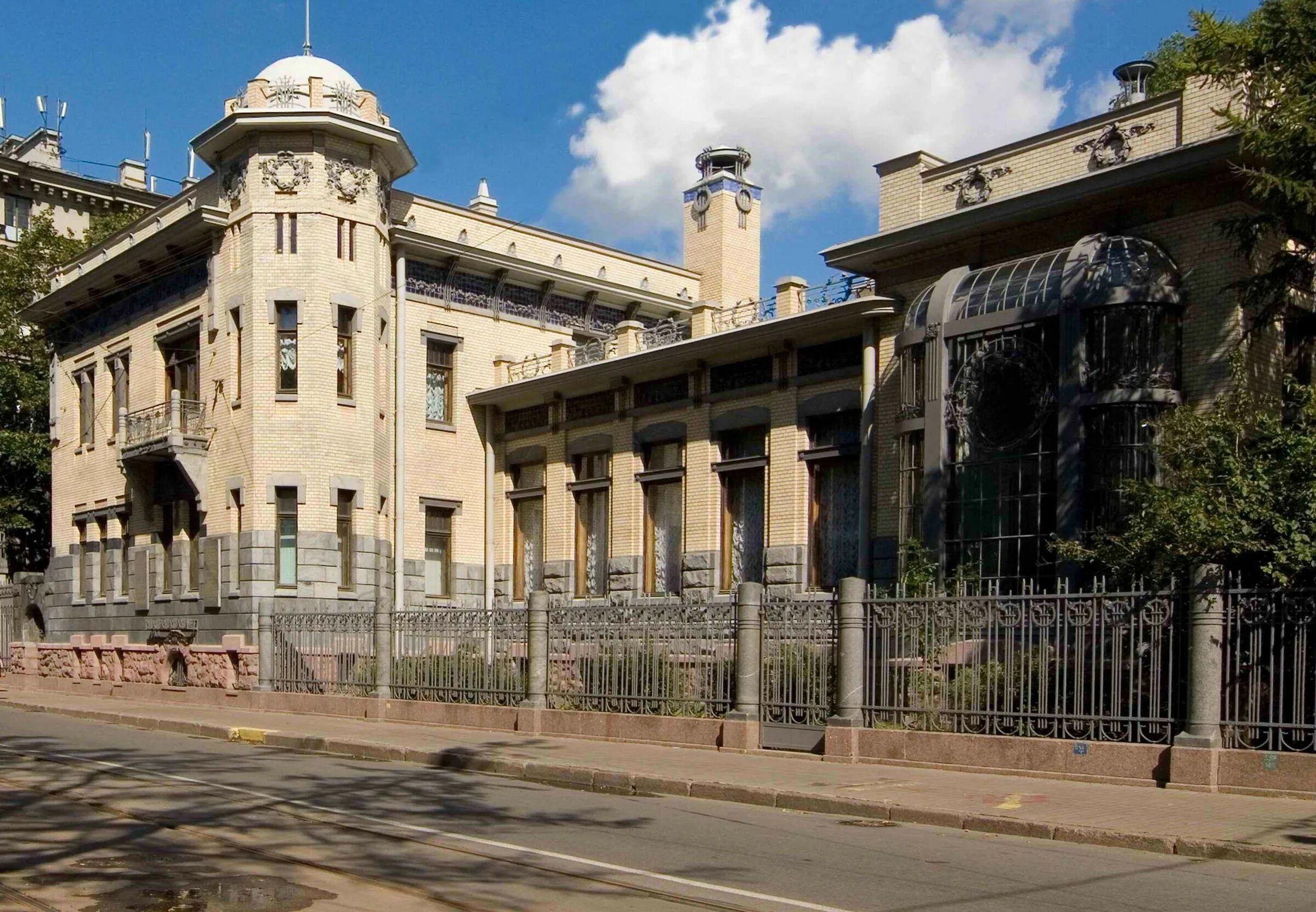 Музей политической истории. Музей революции в санкт-петербурге. Куйбышева 2 4 музей. Куйбышева, 2-4. Музей политической истории.